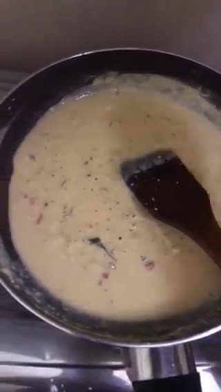 Foto langkah ke 4 dari resep Kue Indomie Chicken Salted Egg.