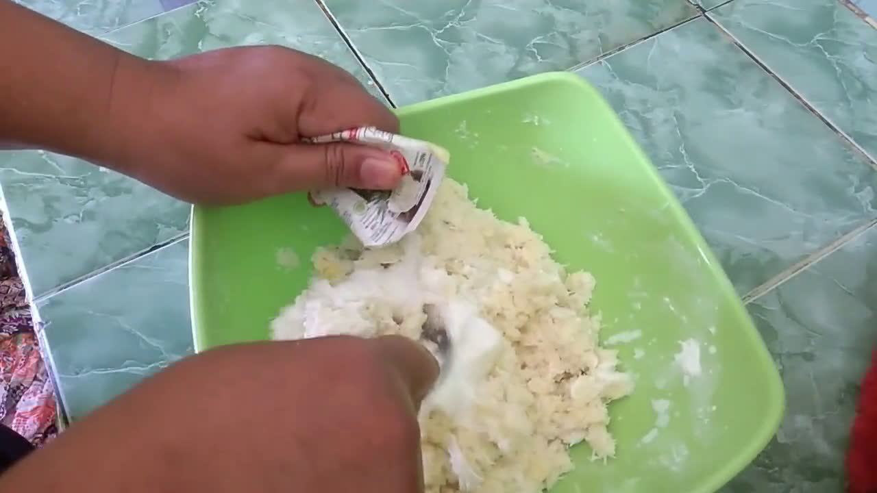 Foto langkah ke 3 dari resep Wingko Teflon.