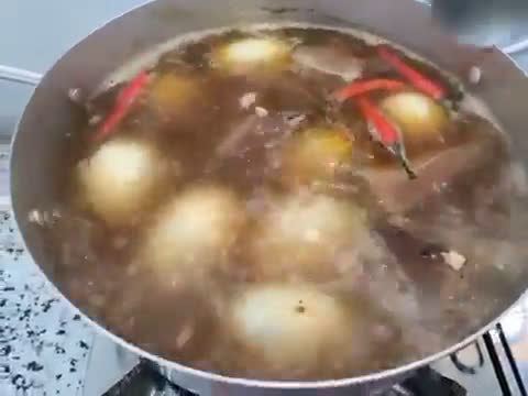 Hình bước làm 2 của món Thịt kho tàu