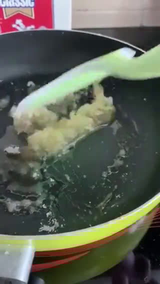 Gambar langkah 1 resipi Dalgona Candy (달고나) / Ppopgi (뽑기).
