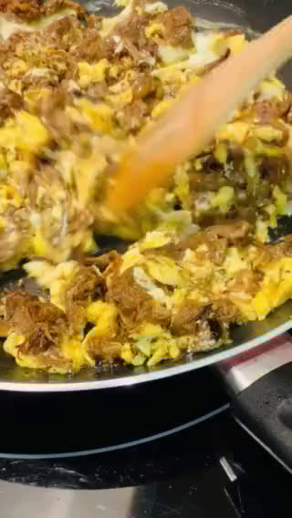 Foto del paso 3 de la receta: Machaca con Huevo #lacocinadeconsuelo #saboraMexico