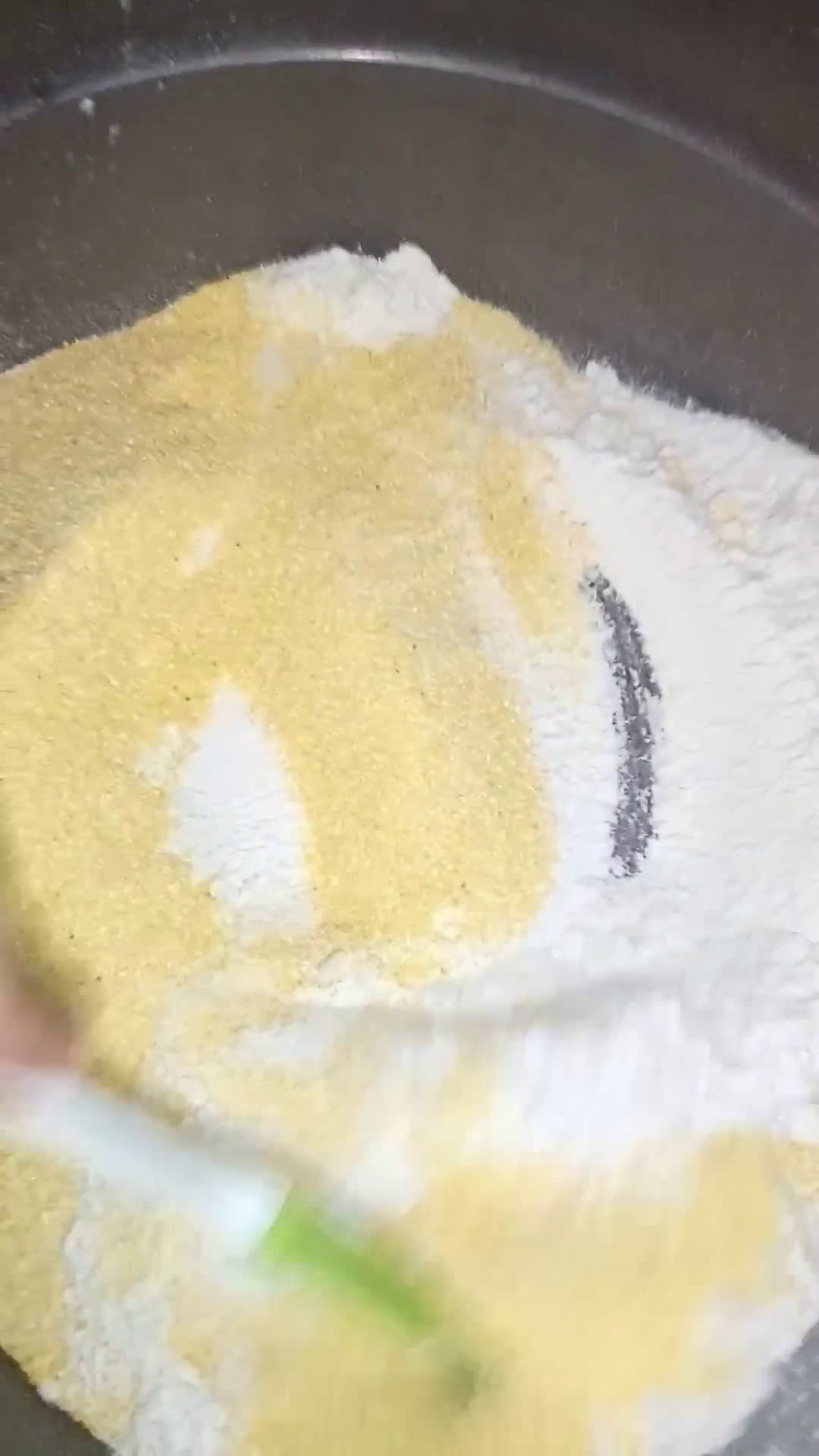 Foto del paso 1 de la receta: Torta a la sartén con polenta
