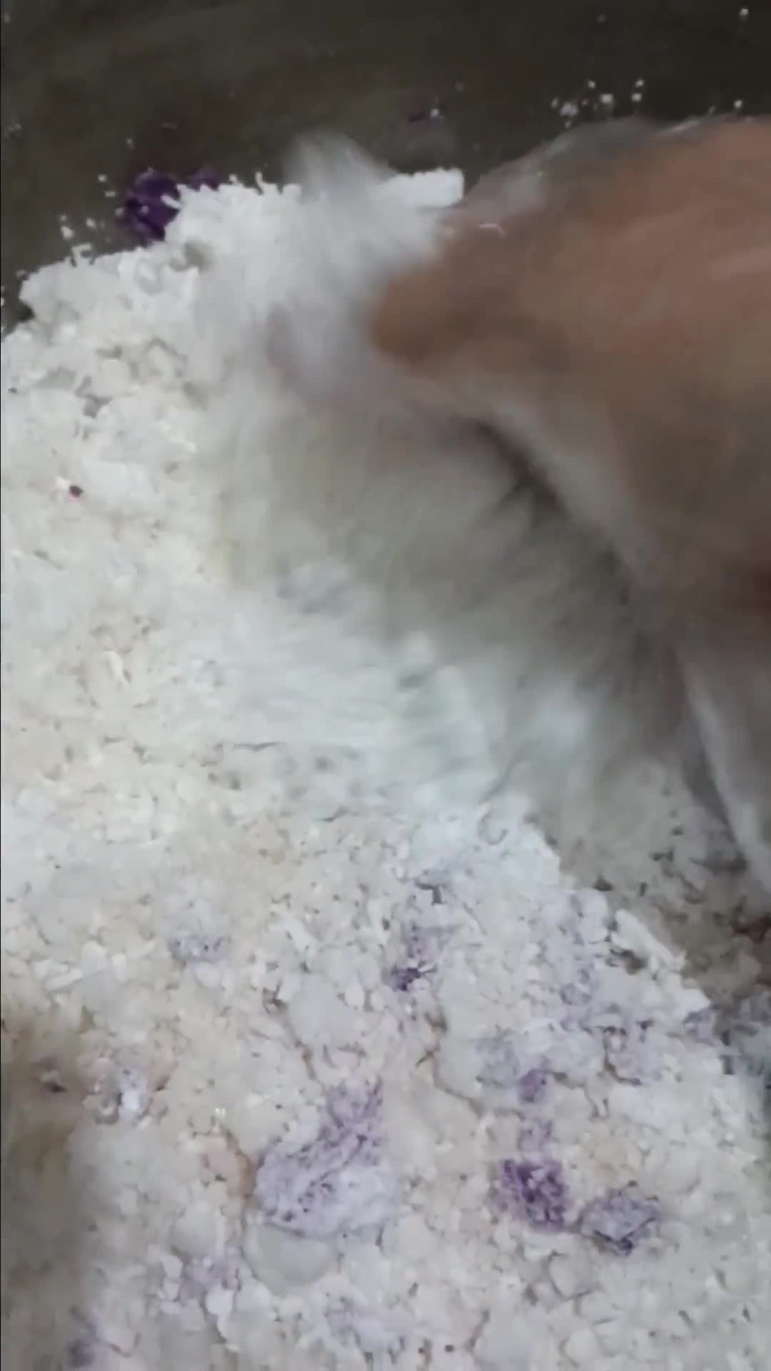 Foto langkah ke 2 dari resep Sengkulun ubi ungu.