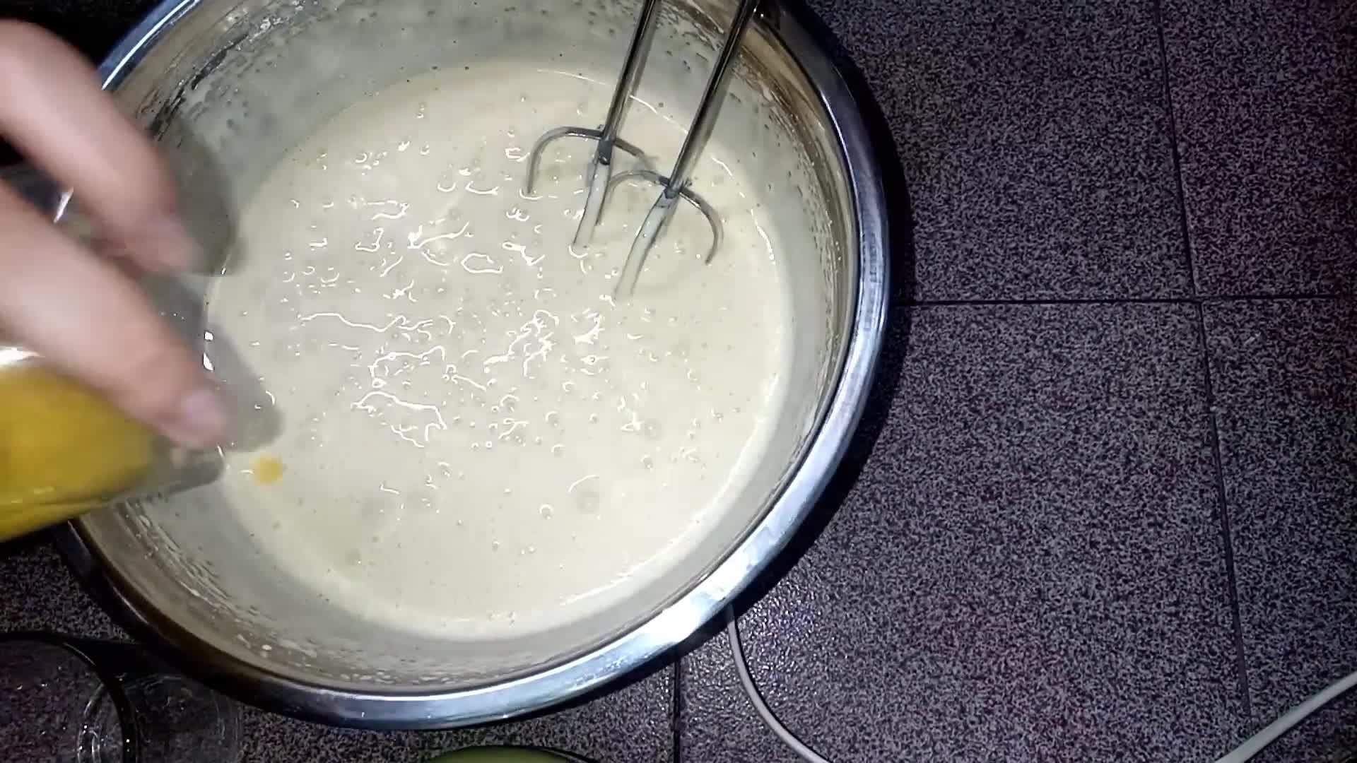 Foto del paso 3 de la receta: Budín de naranja esponjoso