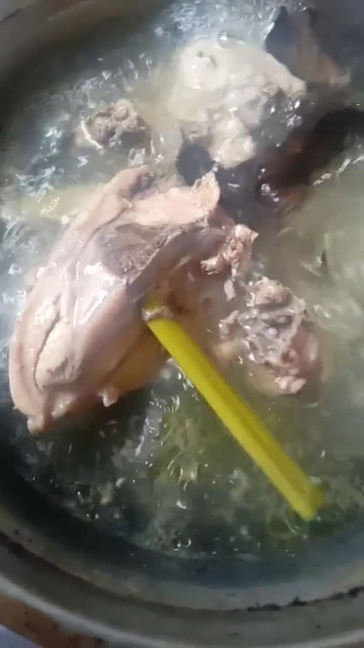 Foto langkah ke 2 dari resep Abon Ayam HomeMade.