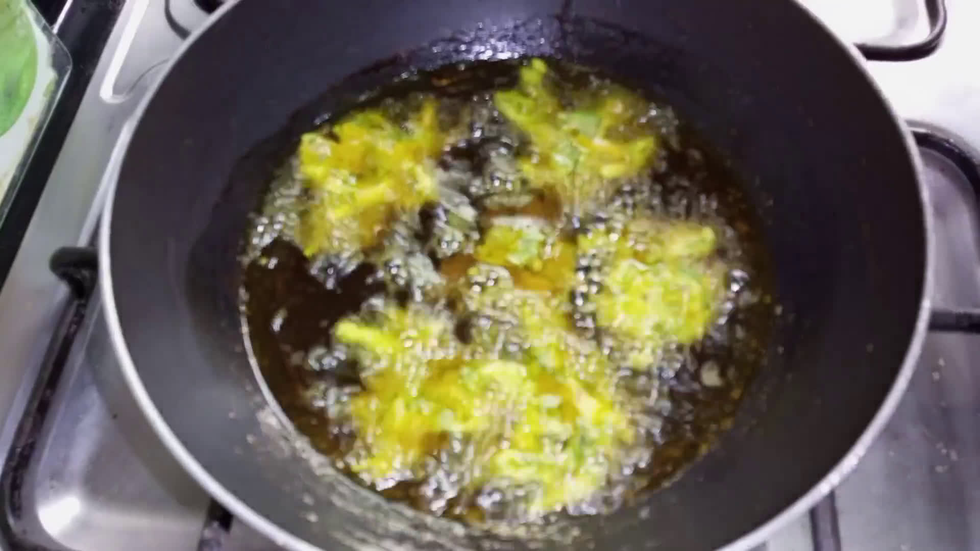 A picture of step 2 of 💚Palak Pakora💚.