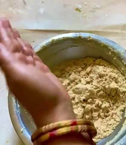 आटा बिस्कुट (aata biscuit recipe in hindi) रेसिपी चरण 5 फोटो