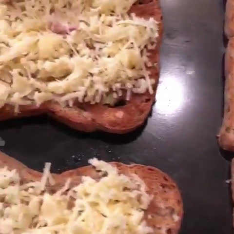 Foto langkah ke 1 dari resep Resep Simple Pizza/ Pizza ala ala / Pizza.