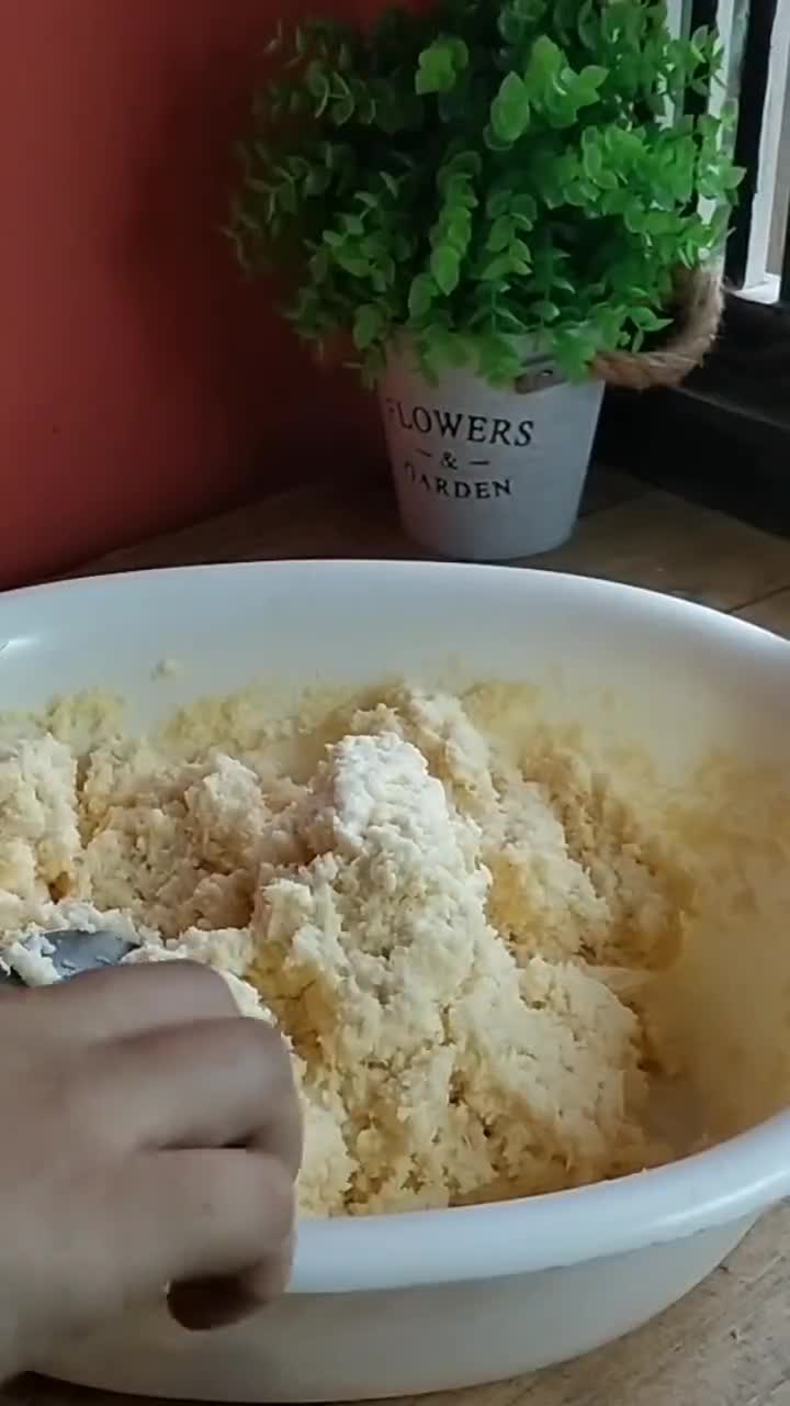 Gambar langkah 1 resipi Bingka ubi kayu.