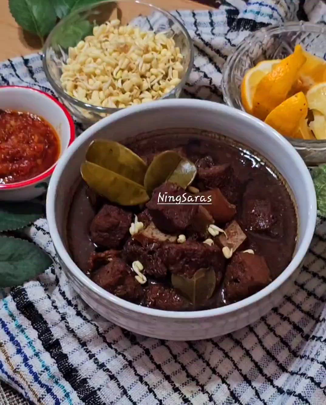 Foto langkah ke 5 dari resep Bumbu Dasar Hitam (Bumbu Kluweg / Pocung) _ untuk Aneka Masakan🍲🍗🥩🍖🍲🥘🫕.