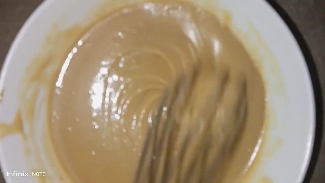 A picture of step 5 of Honey pancake.