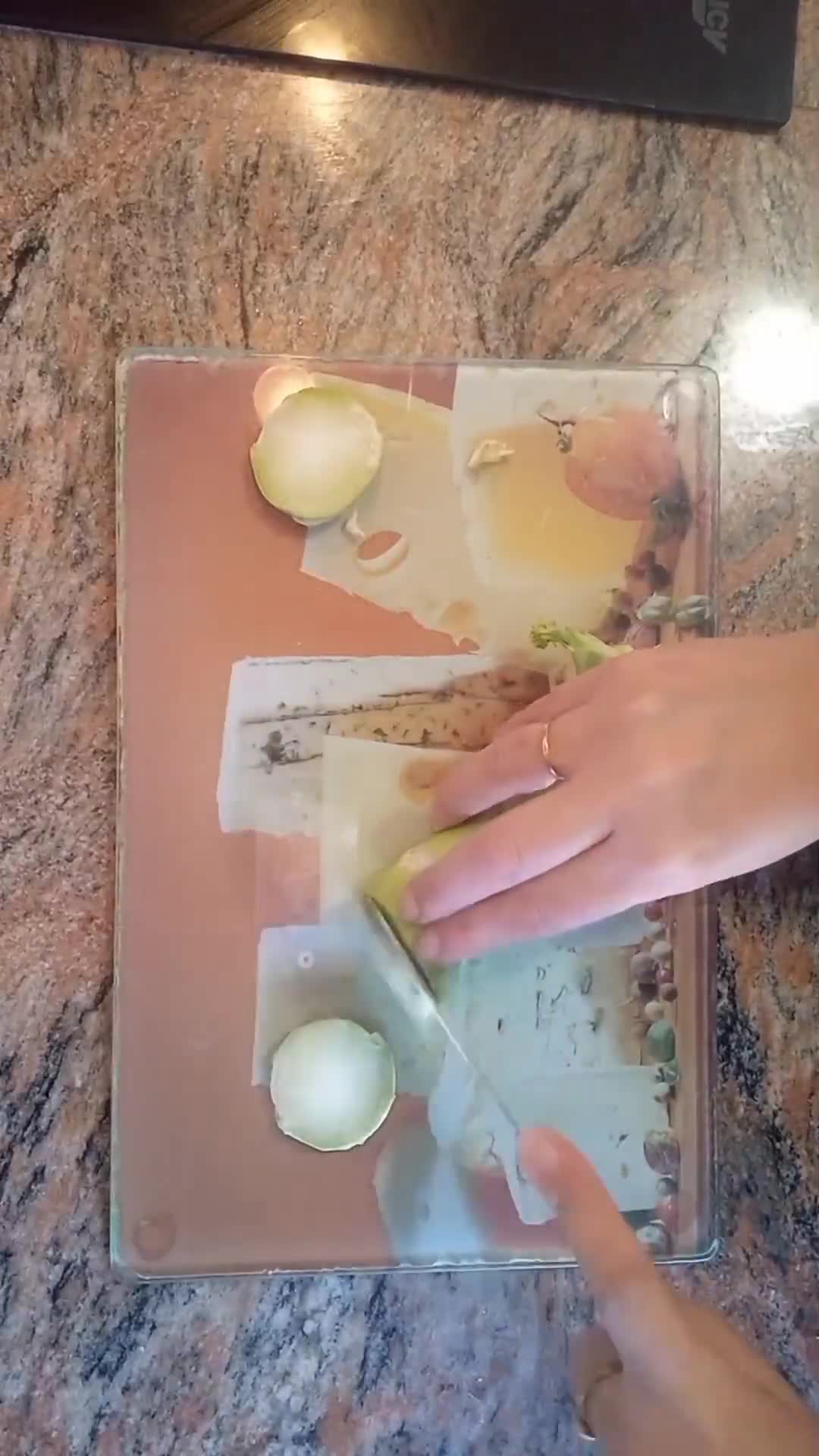 Foto del paso 1 de la receta: Chips de brócoli 🥦