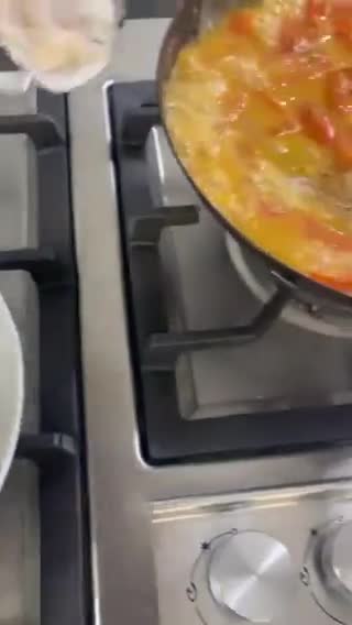Foto del paso 7 de la receta: Sudado de cabrilla (pescado)