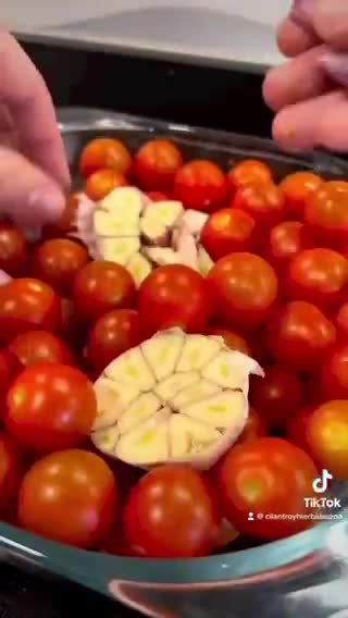 Foto del paso 1 de la receta: Sopa de Tomate asado
