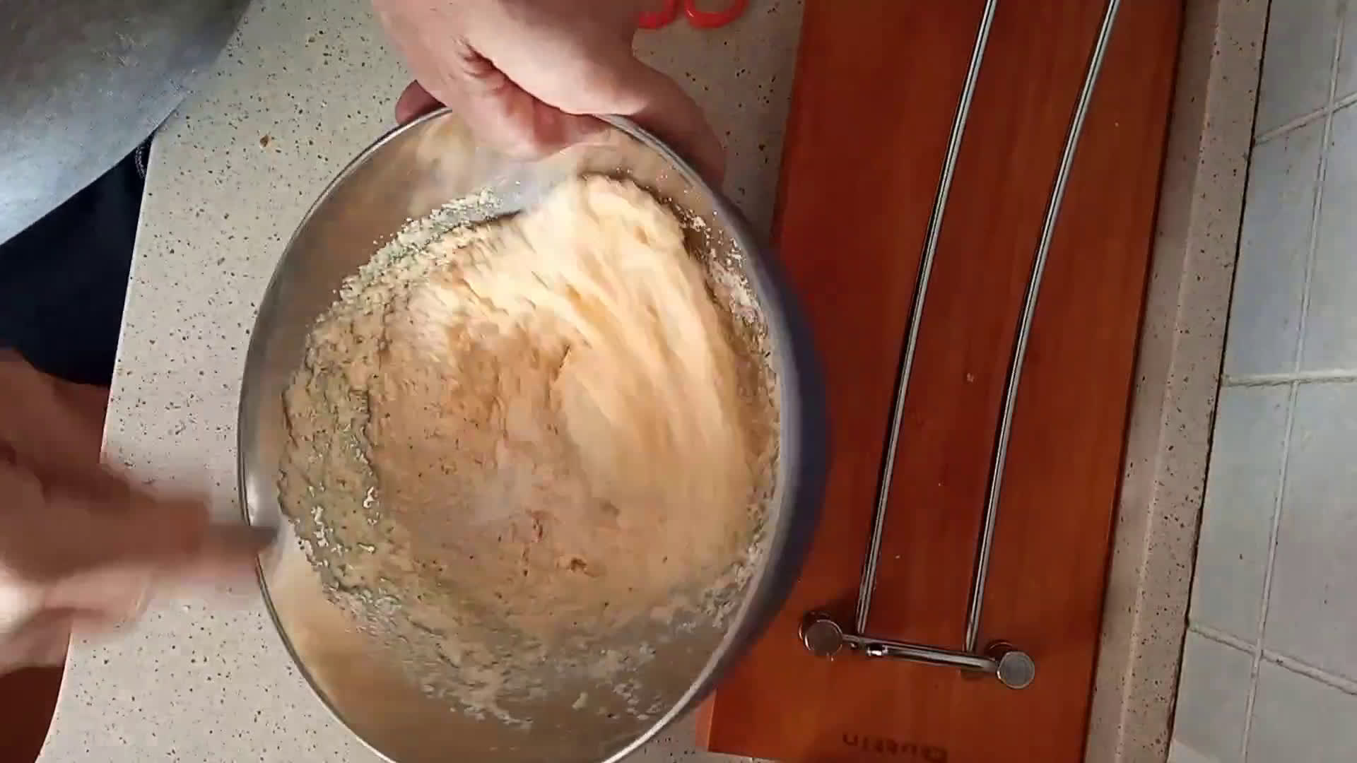 Foto del paso 4 de la receta: Spaghetti a la carbonara. Auténtica receta italiana