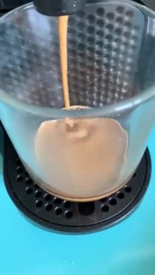 Foto del passaggio 3 della ricetta Torta Panna Cotta Vegana al Caffè, Cioccolato e Vaniglia
