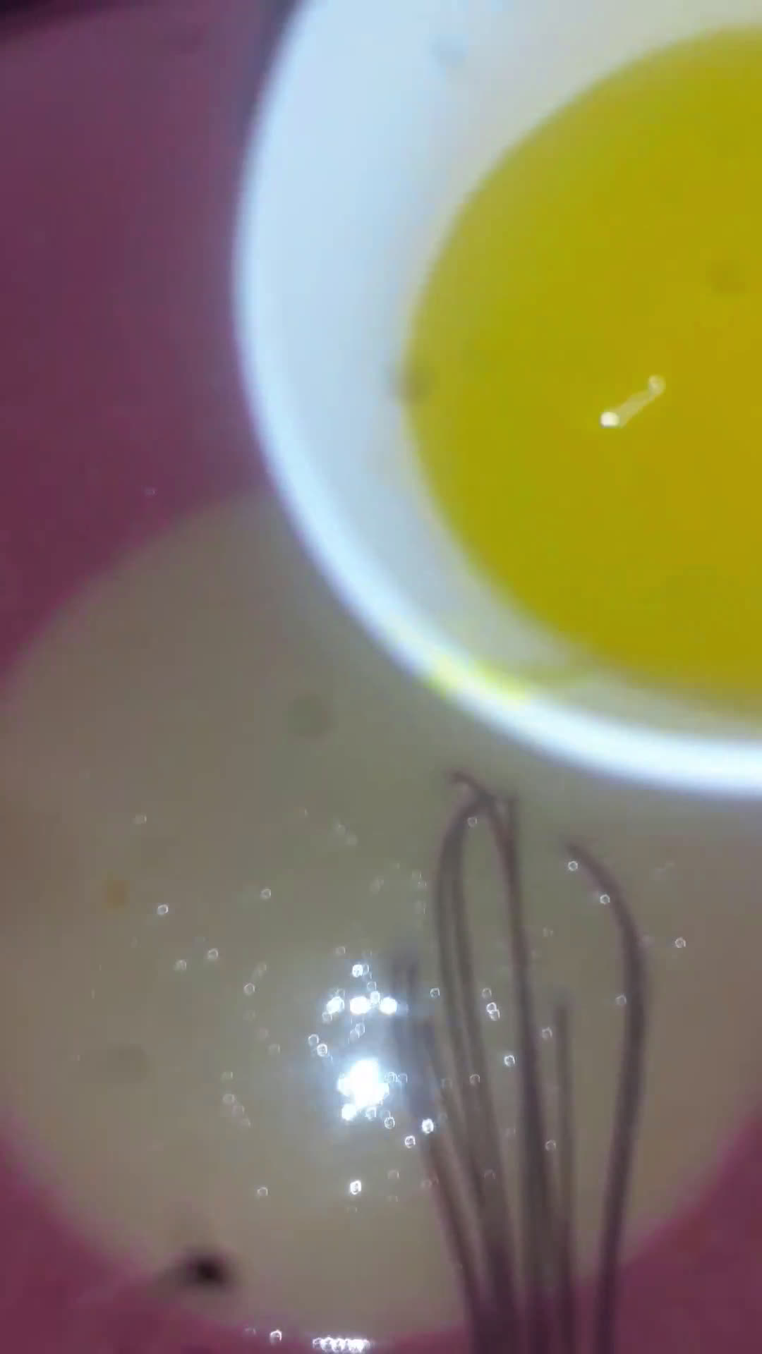 صورة لخطوة 2 من وصفة كيكة العشر ملاعق بدوق ليمون 😍 روعة 😋