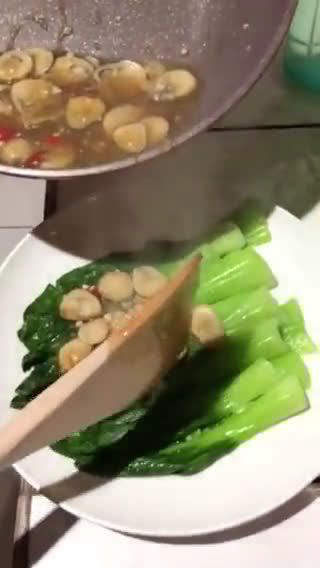 Foto langkah ke 8 dari resep Pakcoy jamur kuah siram.