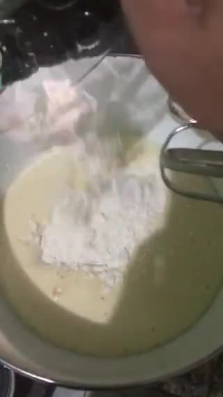 Foto langkah ke 4 dari resep Limonlu Revani (Semolina Cake in sugar syrup).