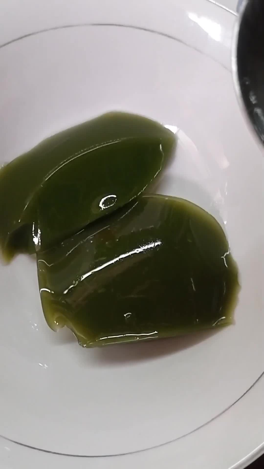 Foto langkah ke 4 dari resep Cincau Hijau (Jelly/Rambat) Homemade.