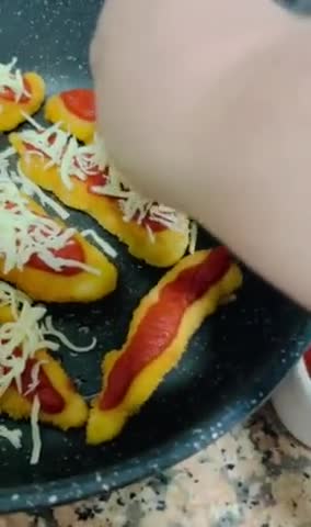 Foto del paso 3 de la receta: Milanesas de solomillo de pollo en cecofry 🐣 🍅 🧀