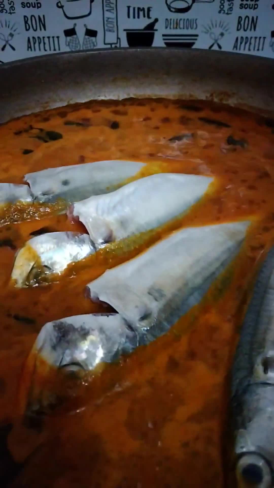 Gambar langkah 2 resipi Gulai ikan tanpa santan.