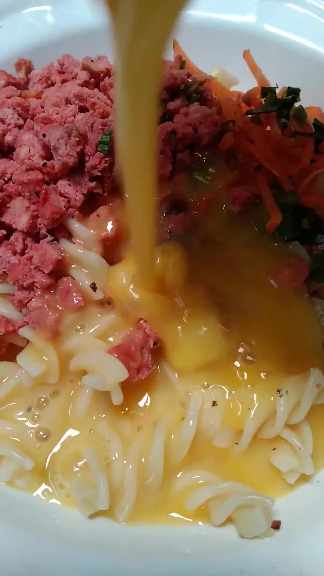 Gambar langkah 1 resipi Pasta telur.