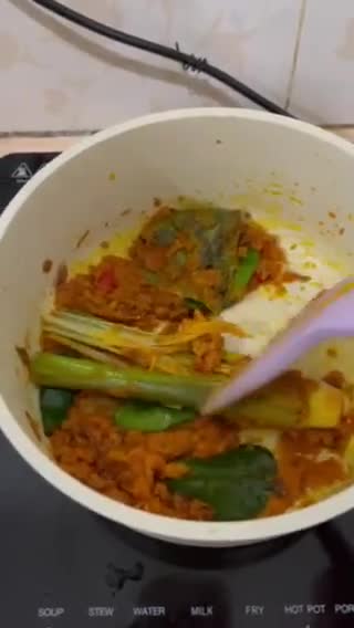 Foto langkah ke 6 dari resep Salmon Masak Woku.