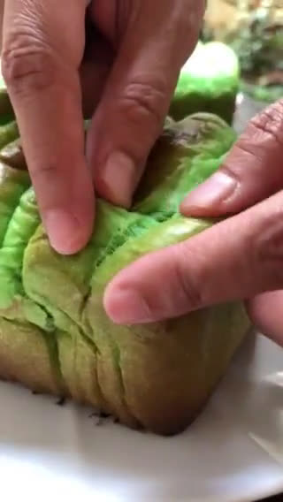 Foto langkah ke 6 dari resep Roti Sisir Pandan ❤️✨.