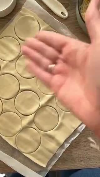 Une image de l'étape 2 de Pizza cheese bomb 💣 au four ou à l’air fryer.