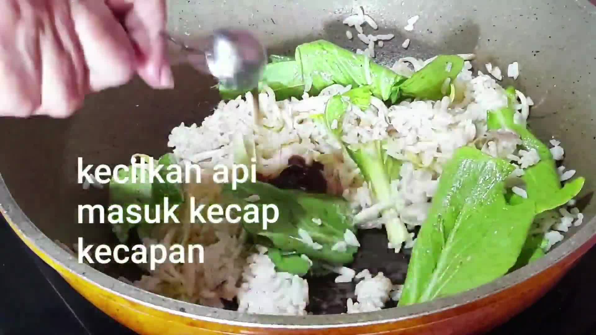 Foto langkah ke 2 dari resep Nasi goreng satset.