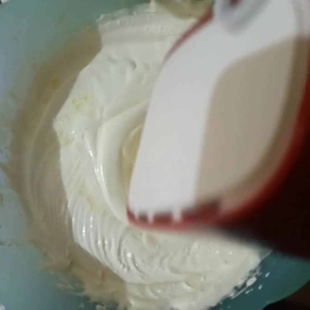 Foto langkah ke 2 dari resep Bolu Kukus Lapis Keju.
