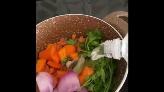 Une image de l'étape 2 de Bouillon de crevettes fait maison.