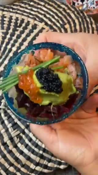 Une image de l'étape 8 de 🎨Verrines Avocat 🥑Saumon 🍣 Betterave🌶️.