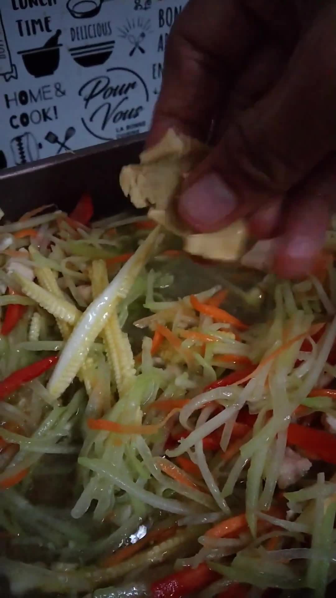 Gambar langkah 3 resipi Sayur campur labu siam.