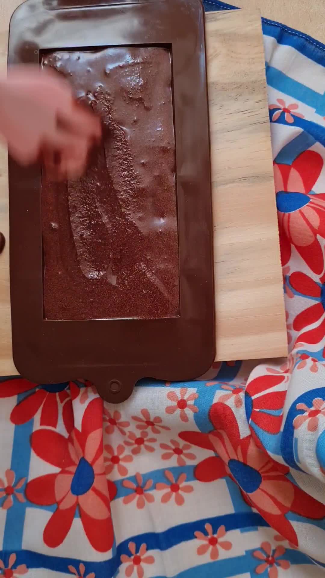 Foto del paso 3 de la receta: Chocolate helado 🍫con leche sin azúcares agregados ni edulcorantes 🍫Chocolatín casero con leche 🍫