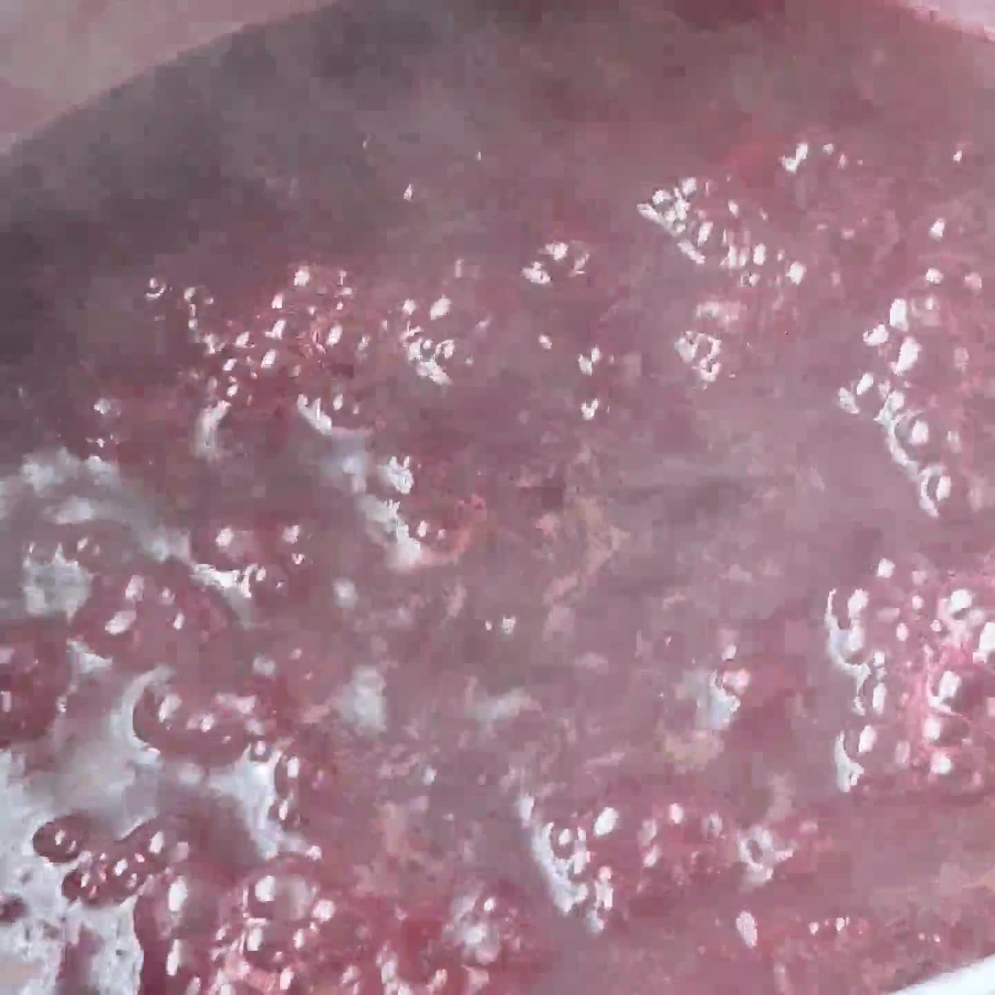 Foto del paso 4 de la receta: Mermelada veraniega de ciruelas de nuestra huerta 🫐y chía