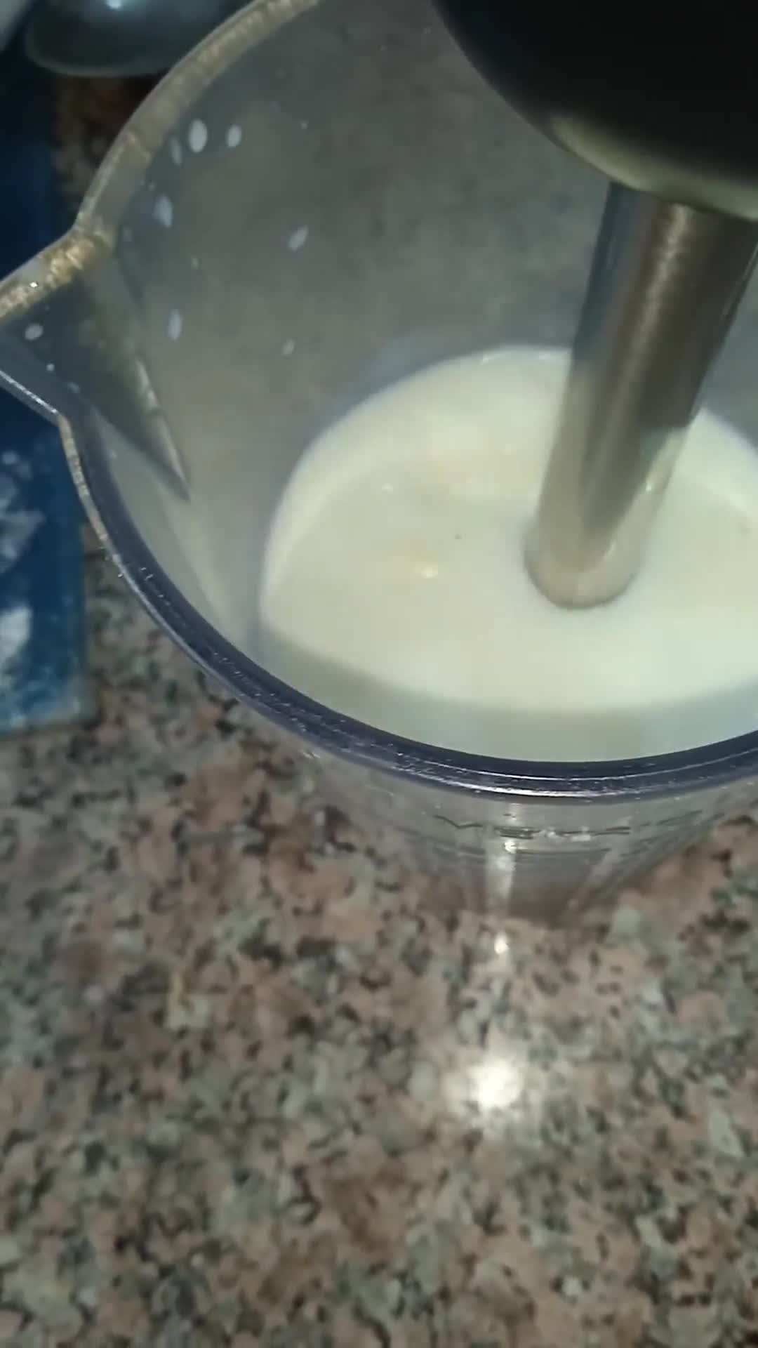Une image de l'étape 7 de Quiche aux oignons mauves 🧅🧅🧅🧅.