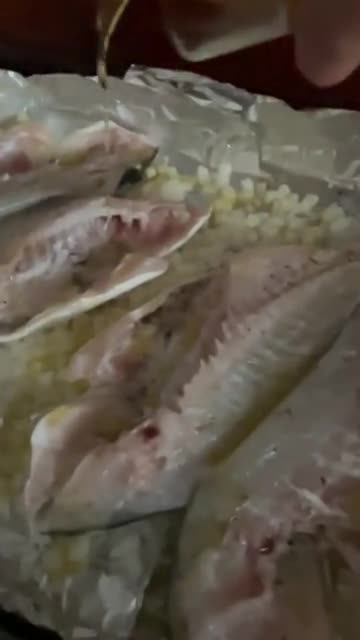 Foto del paso 6 de la receta: Dorada a la espalda