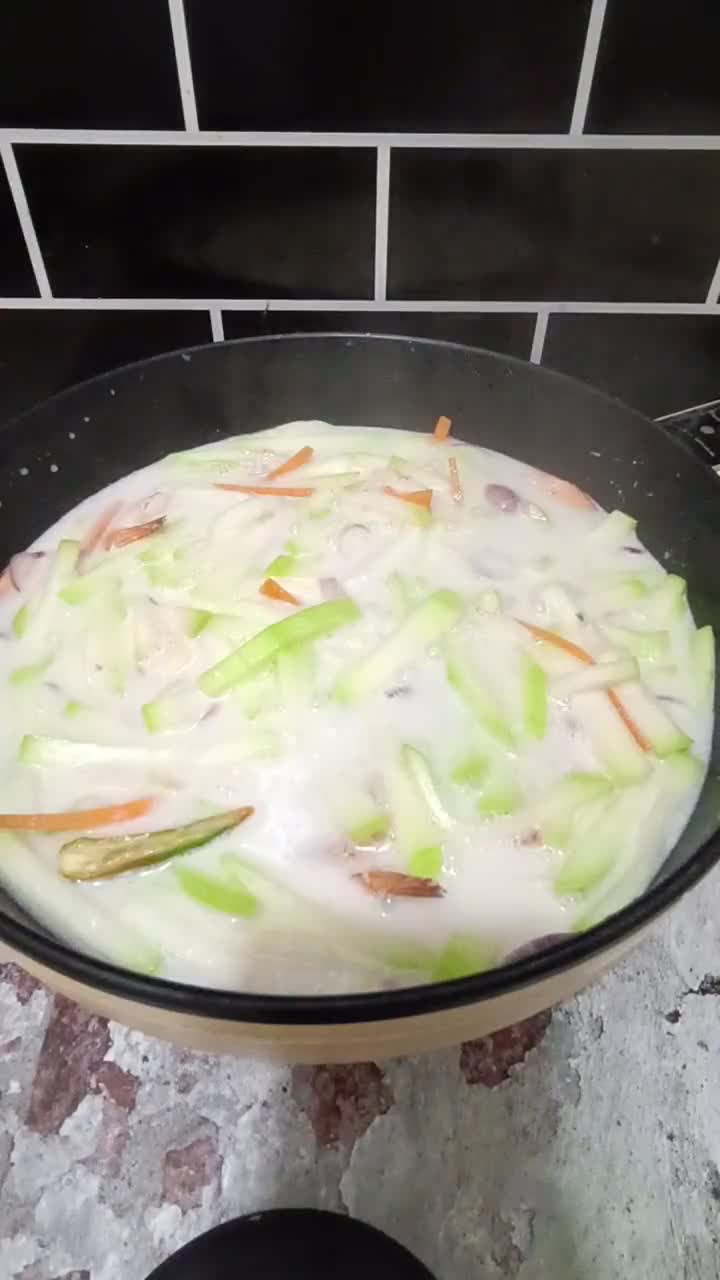 Gambar langkah 4 resipi Lemak Putih Labu Air + Udang.