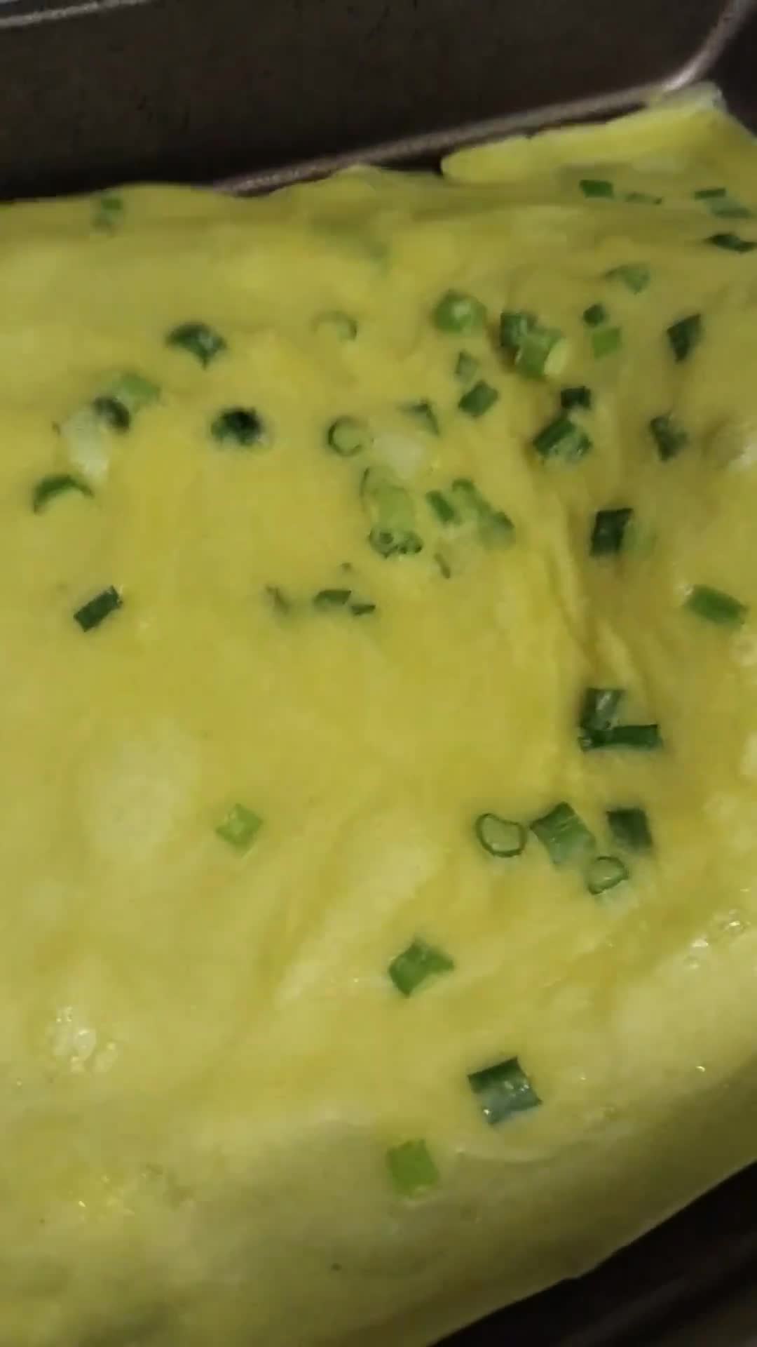 Gambar langkah 2 resipi Lempeng daun bawang.