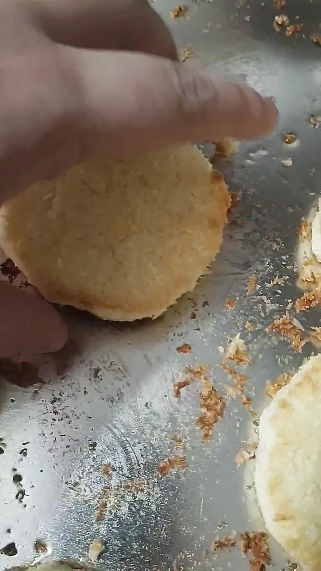Foto del paso 2 de la receta: Alfajorcitos de Coco con Dulce de leche o Mermelada 😎♥️✨