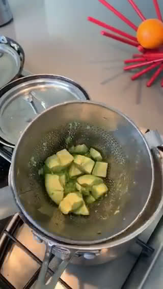 Foto del paso 3 de la receta: Guacamole Tradicional 🥑🌶🇲🇽
