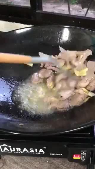 Gambar langkah 2 resipi Daging Lada Hitam Sweet Basil.