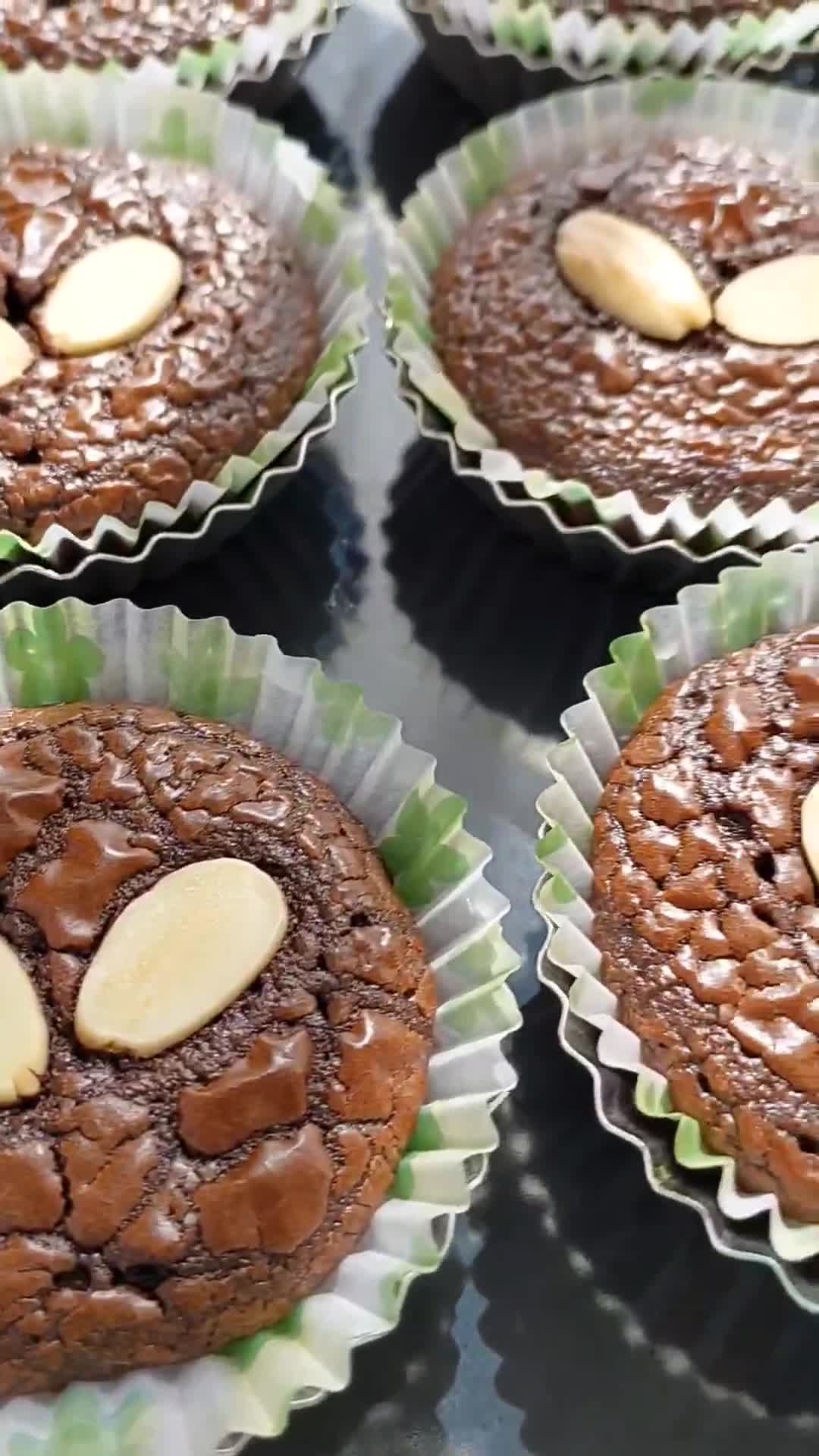 Foto langkah ke 6 dari resep Brownies Cup.