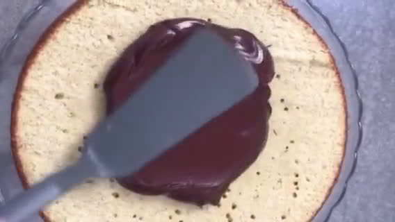 Foto del paso 14 de la receta: Tarta para celebraciones 🍰 (hay versión con truco para hacerla rápido 😜)