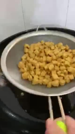 Foto langkah ke 2 dari resep Sambal teri tempe dengan petai cina.