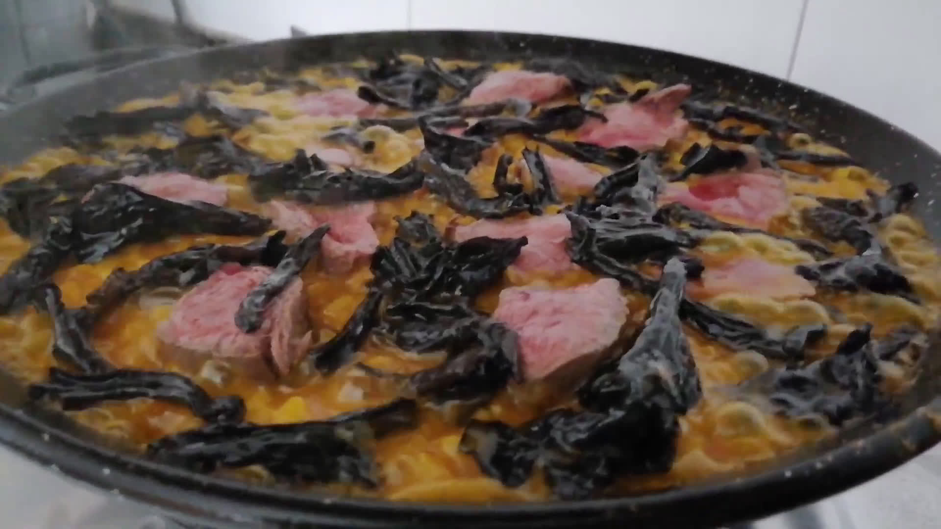 Foto del paso 9 de la receta: Arroz con pato y trompetas de la muerte