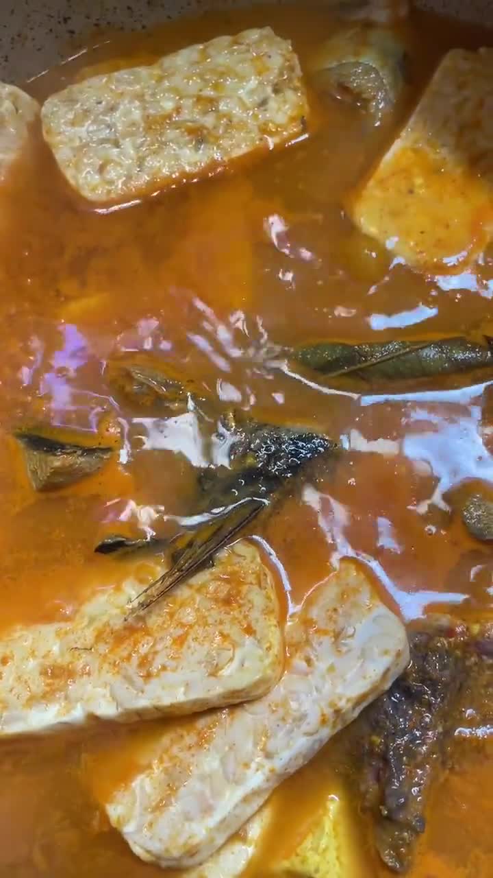 Foto langkah ke 4 dari resep Gulai Ikan Tongkol Tahu Tempe Tanpa Santan.