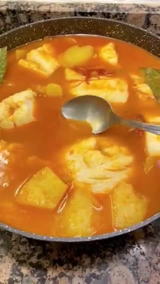 Foto del paso 12 de la receta: Guiso de bacalao con patatas